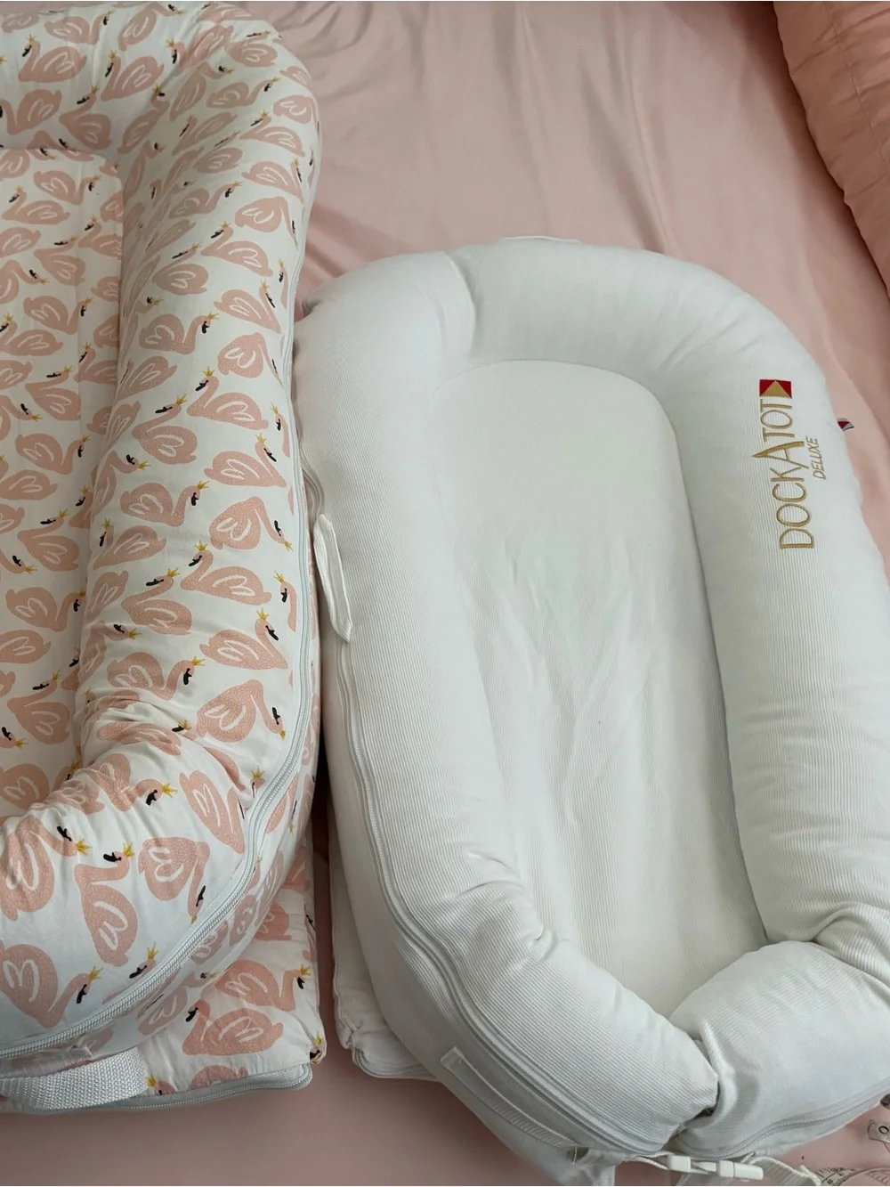 DockATot Deluxe Infant Lounger in White